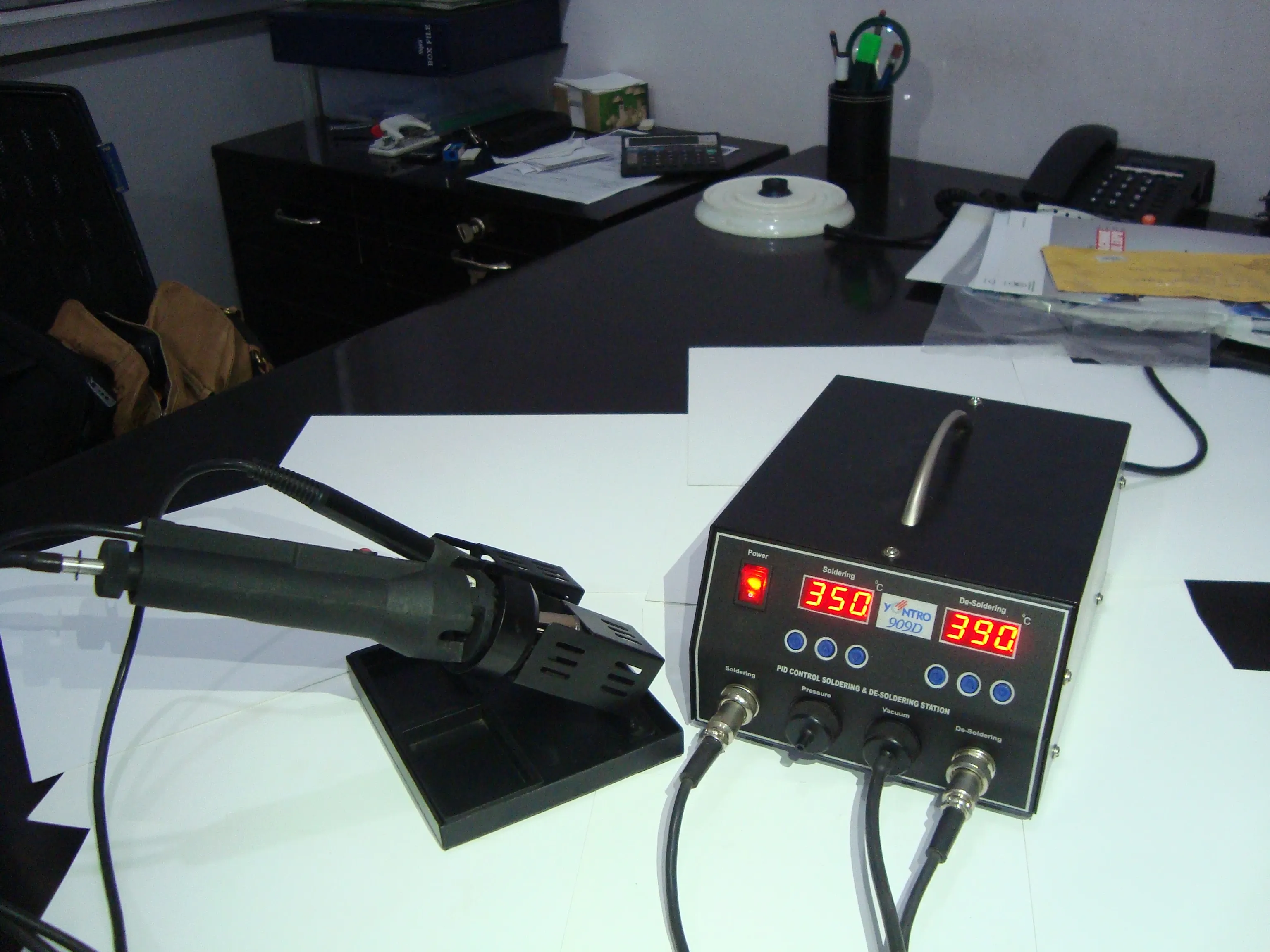 Digital Soldering & De-soldering station